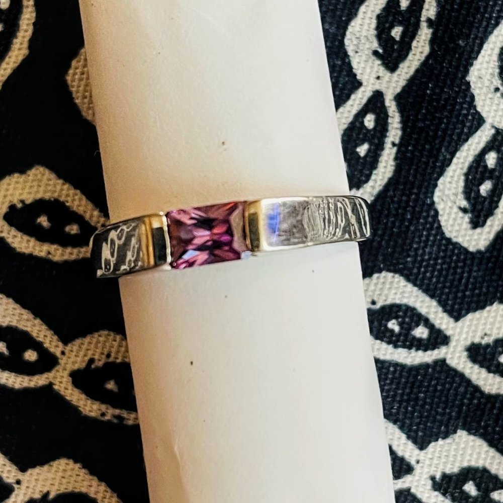 AMETHYST RING SET IN 925 SILVER